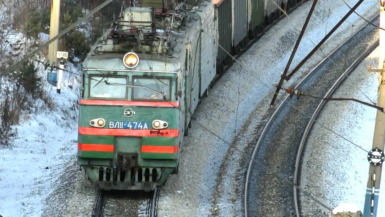 Тройничек в машине