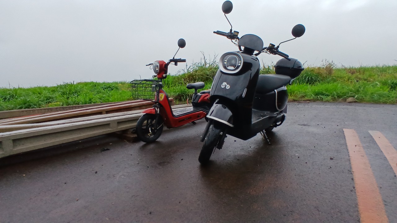 🏍️ Dando um rolê na moto da minha mãe!