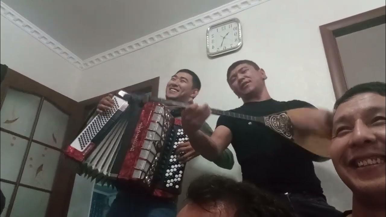 Күйеуі әйелін ұрып-соғады Аманда Ригетти жалаңаш суреттері