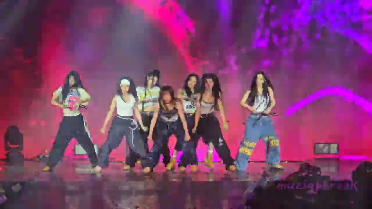 BADVILLAIN & Introduction Ment- BADVILLAIN (Rabbit To The Moon Thailand 250222)