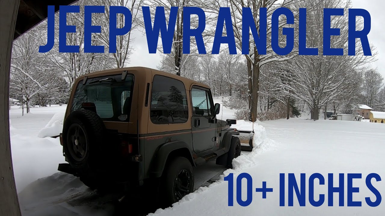 Jeep Wrangler Sahara plowing deep snow - YouTube