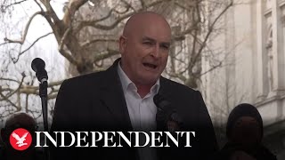Mick Lynch rallies for working class to unite against anti-strike laws