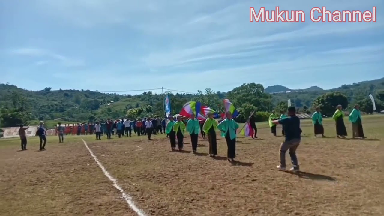 PEMBUKAAN TURNAMEN PEKAN SUCI PASKAH DI MUKUN DAN ATRAKSI DRUM BAND SMAK ST ARNOLDUS MUKUN