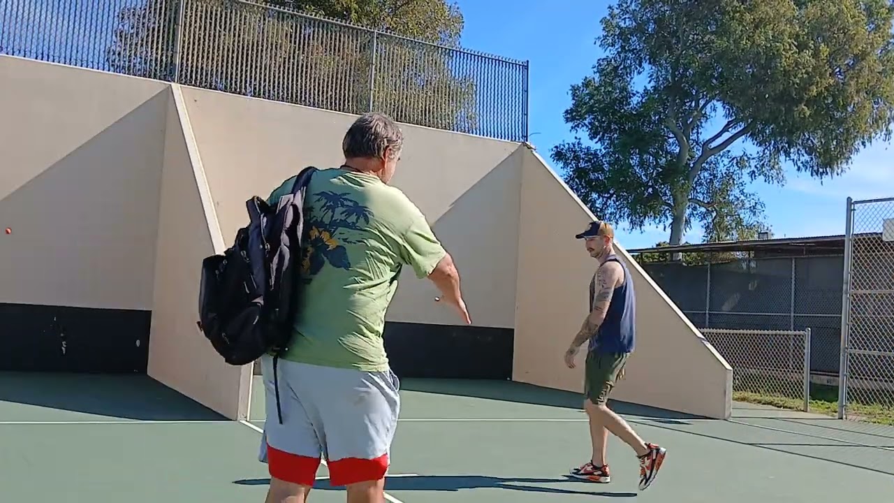 Erik Painter Handball vs John from New York City Robb Field handball Tournament 1st game 
