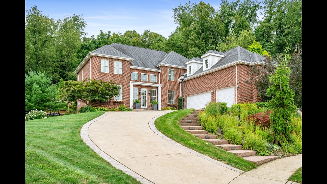 1329 Hemlock Drive North Huntingdon, PA | ColdwellBankerHomes.com