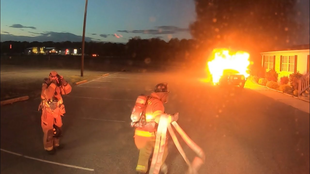 Engine 74-1 responds to a car fire with exposures to a structure. - YouTube