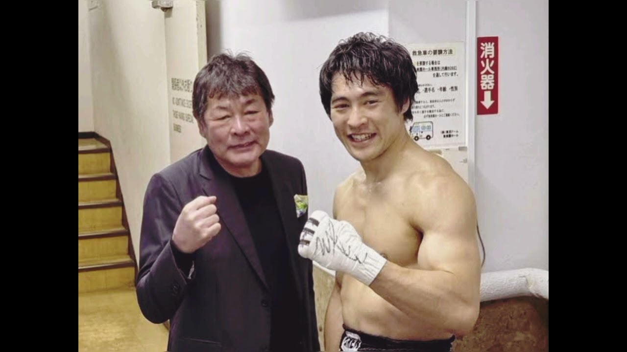 赤井英五郎が初回TKO勝ちで再起「常に崖っぷち」約11カ月ぶりのリングでA級昇格　父・英和も大絶叫