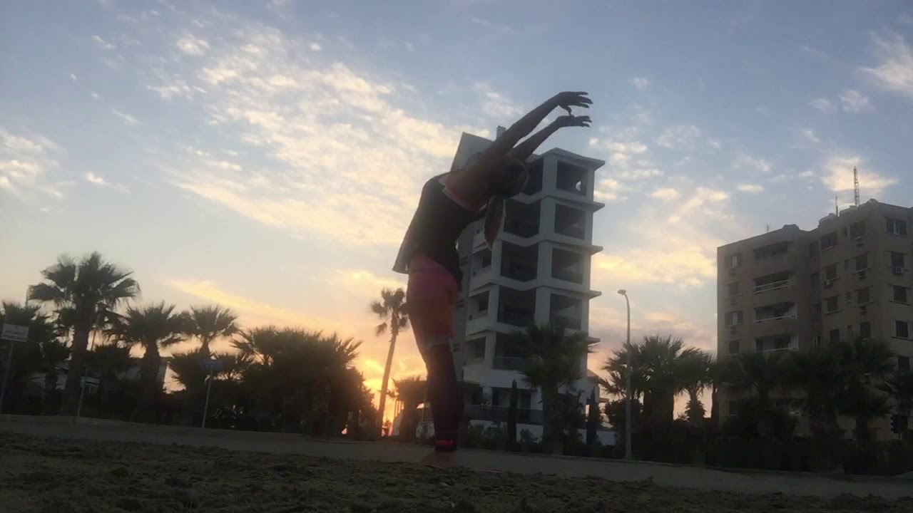 Sunset yoga flow - YouTube