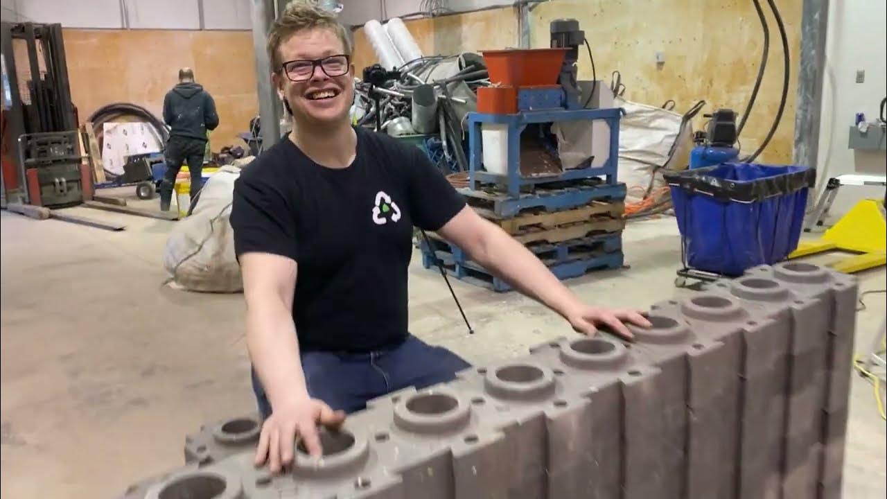 🧱BUILDING THE FIRST WALL 🧱 YouTube