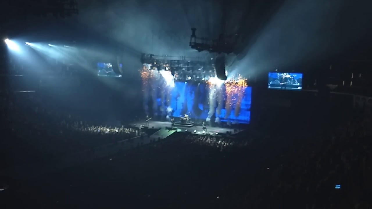 Fall Out Boy/Uma Thurman Live Charlotte 11/3/17 YouTube