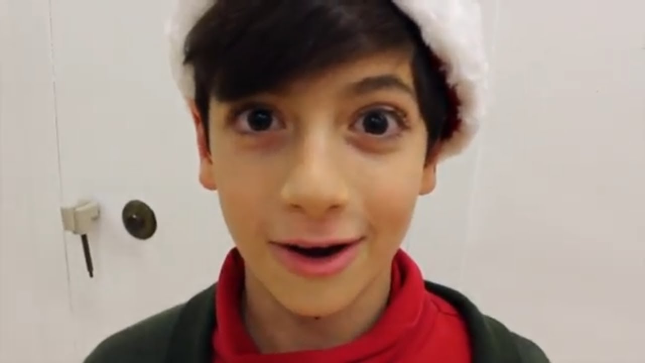 family friendly movies on hulu Santa Kid