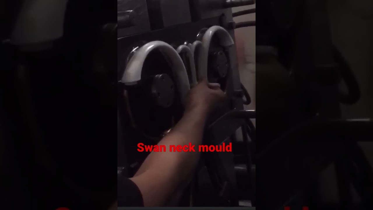 Swan neck mould