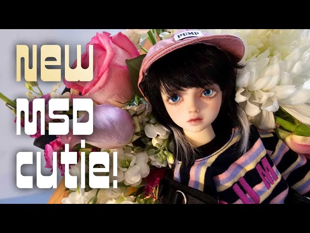I Bought a Hybrid 1/4 Scale BJD Boy! - YouTube