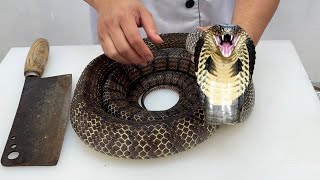 Snake meat cooked with papaya // gun chef
