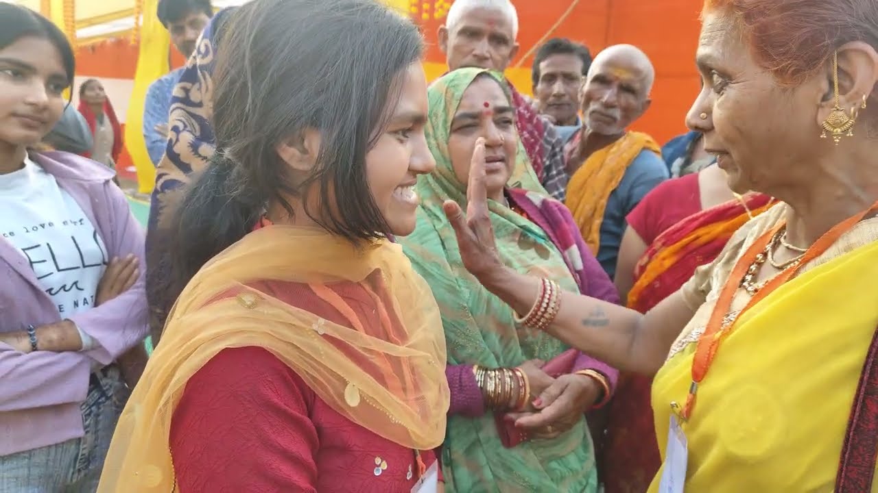 धाम पर पहुंची यह बेटी इसने क्या कहा देखिए इसके माता-पिता भी नहीं है इसने बताइए अपनी पूरी कहानी