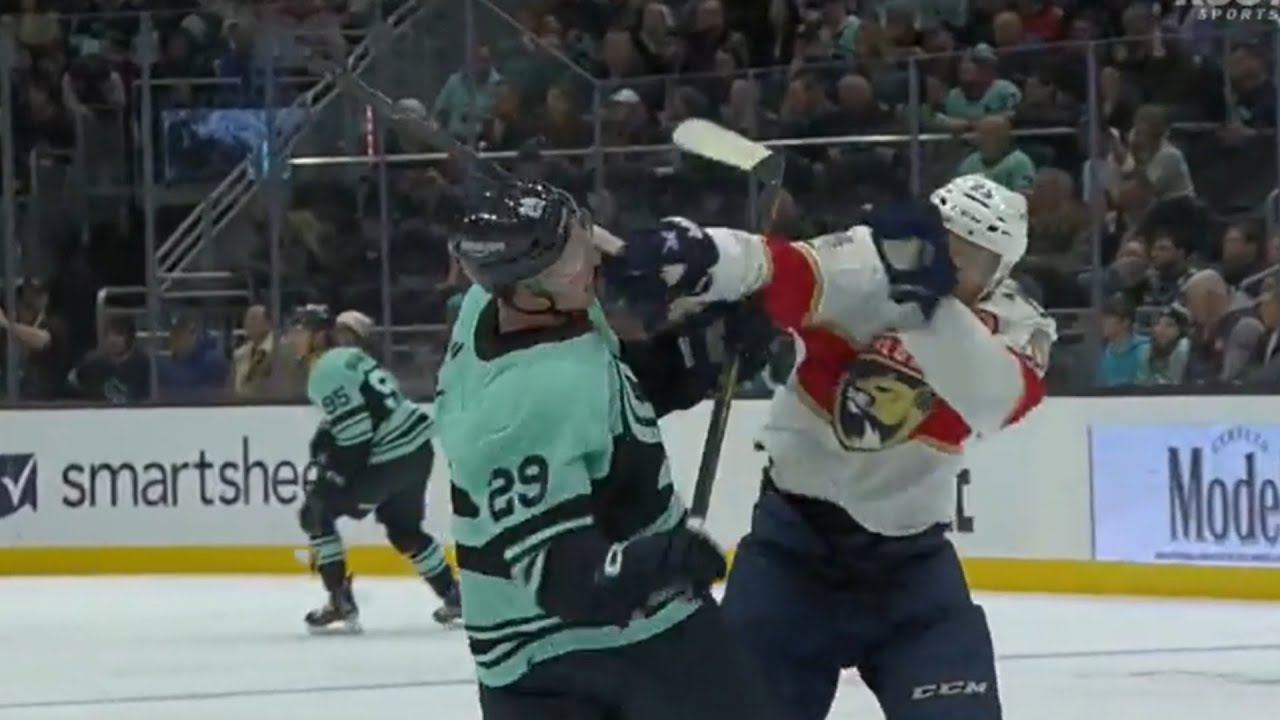 Vince Dunn Takes Exception To Crosscheck From Carter Verhaeghe #Request