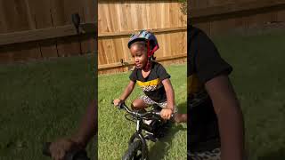 Kennedy is gonna need a new @stacycstabilitycycle soon 👀 #ridesooner #stacyc