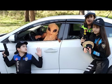 MELISA NISA ! THE TERRIFYING LITTLE SPACE MONSTER STOLE THE CAR