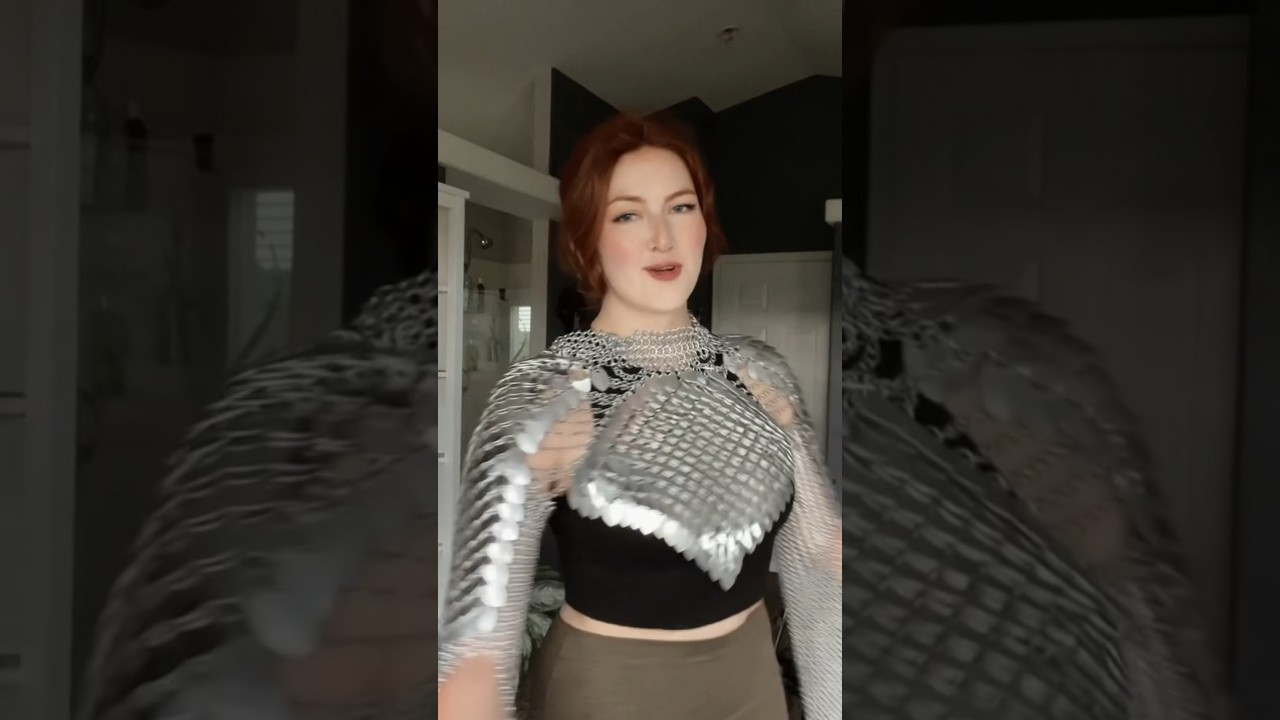 BRB making pauldrons to go with every outfit 😌 check out my full length scalemail tutorial now!