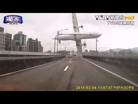 Vídeo: Imagens Angustiantes Do Avião De Taiwan Colidindo Com Uma Ponte