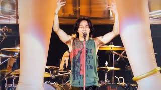 B’z 恋心 稲葉さん振り付け間違え B’z 恋心 稲葉さん振り付け間違え