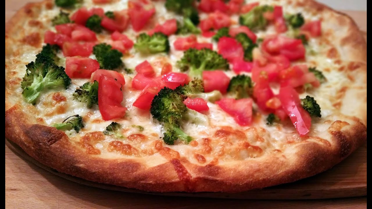 Broccoli and Tomato Pizzas pics pictures Broccoli and Tomato Pizzas