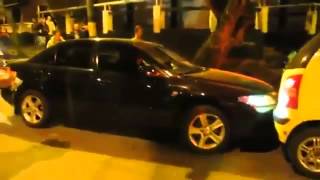 Guy RAMS TAXI out of the WAY CrAzY $hiT Resimi