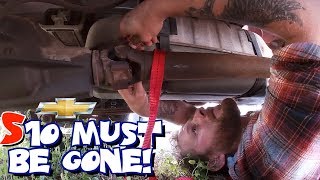 Selling the Chevrolet S-10 Continues!!! PART 2 ( Detaching the Drive Shaft )