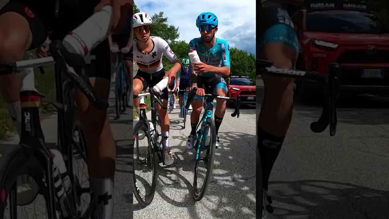 A moment of kindness in the peloton 🤗