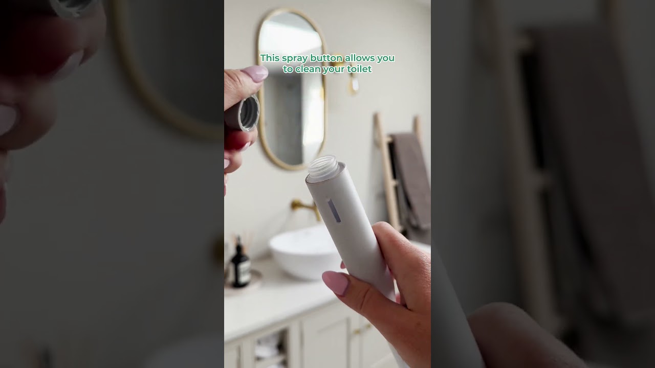 Spray & scrub! Clean smarter: spray as you scrub with this flexible, scratch-free brush! 