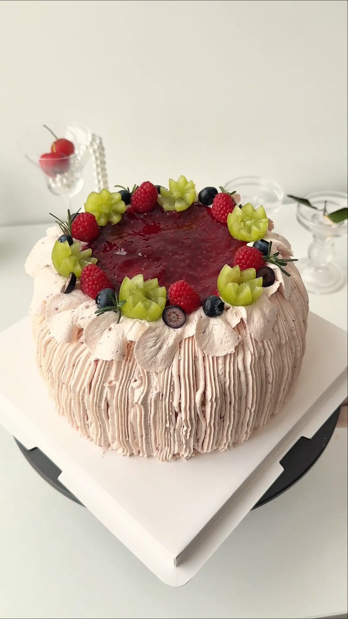 Immersive | Making raspberry cake, animal cream cake, daily life of bakers, immersive cake making