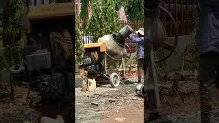 Casting of concrete trapezoidal drainage. #drainage #drain #construction #concrete #concretemixers