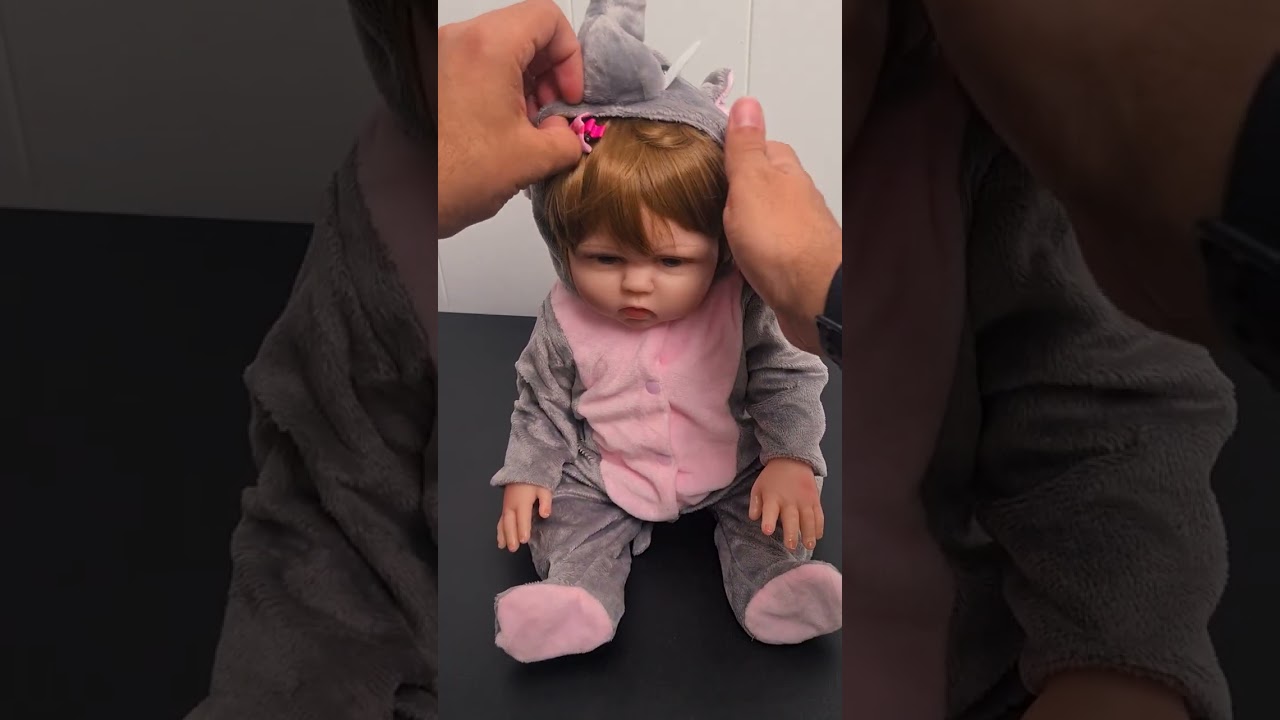 Boneca Bebê Reborn Realista Menina 100% de Silicone Sólido com Cabelo – CN  FÁBRICA