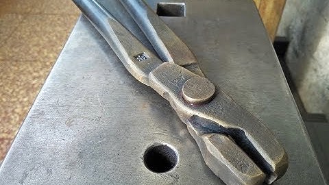 Alternative Blacksmith Tong