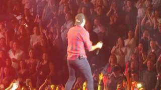 Luke Bryan Intro, Move and Thats my kind of Night 3-10-17 Fayetteville NC