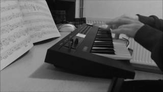 Video thumbnail of "I love you too much - Stevie Wonder - Synth bass intro"