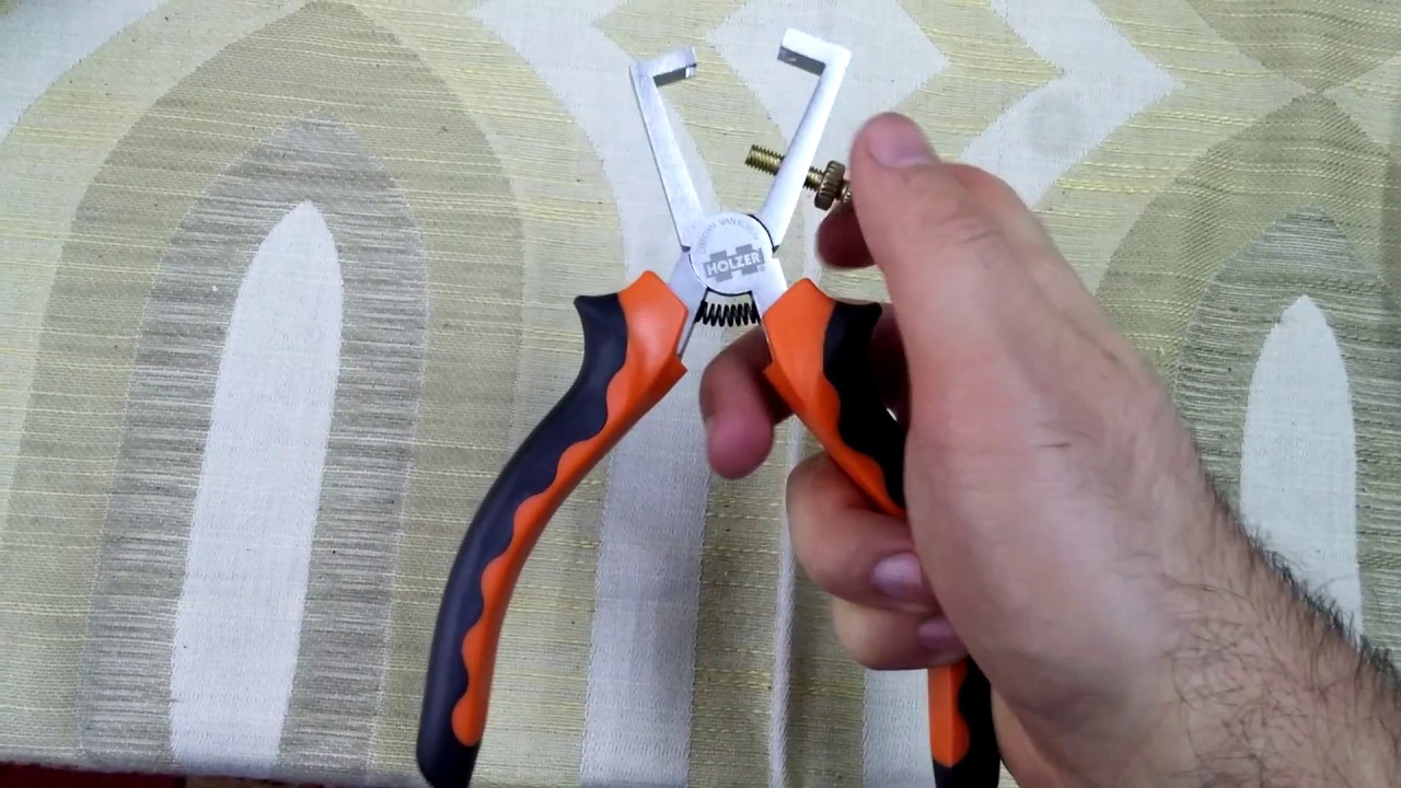 Wire stripper (RO: Cleste dezizolant)