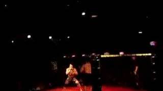 Base Blaster Basvic V Devon Savage Schwan
