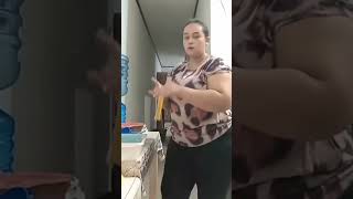 Download Lagu 🔴 Beautiful Mom Cooking in the Kitchen ⁉️ Wearing a Sexy Daster with a Curvy Body 💋⁉️ MP3