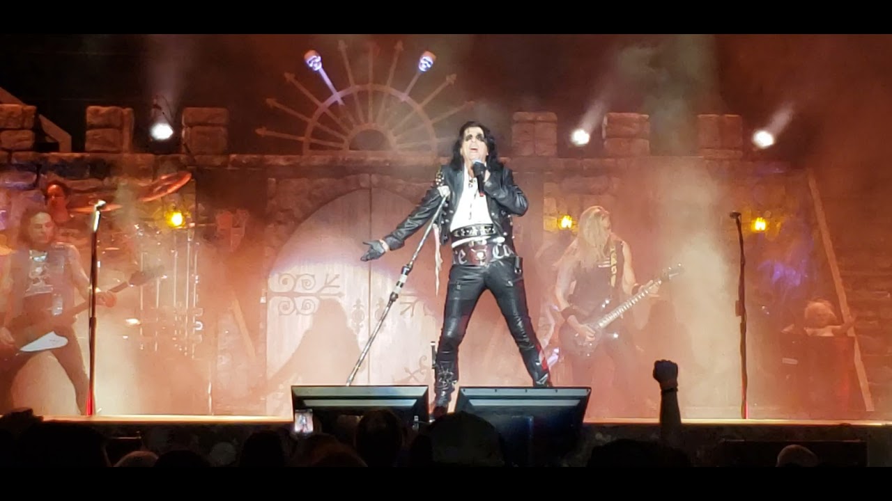 Alice Cooper - I'm Eighteen (Live) Raleigh, NC 10-6-21