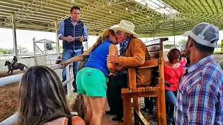 Celebrity Colombian girls took me to vicente fernandez Net Worth