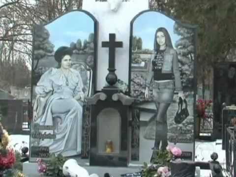 Vídeo: Anomalias Da Rússia: Cemitérios Sangrentos E Lagos Shaitanovy - Visão Alternativa