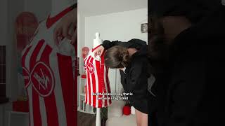 I Turned an Unflattering Football Shirt Into THIS!