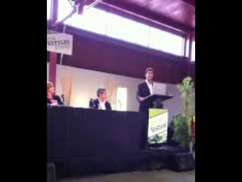 Qik - Senator Mark Leno at the Green Festival by S...