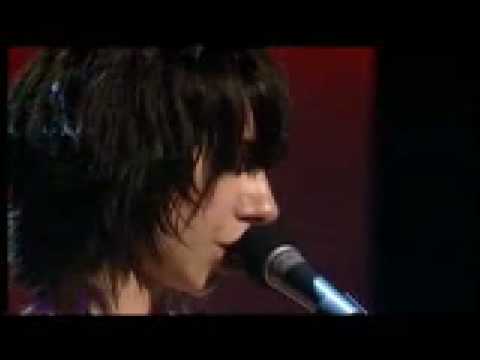 PJ Harvey - Shame - lyrics - Live, 2004 - Uh Huh Her