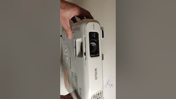 Projector Epson EB-S18 lamp replacement