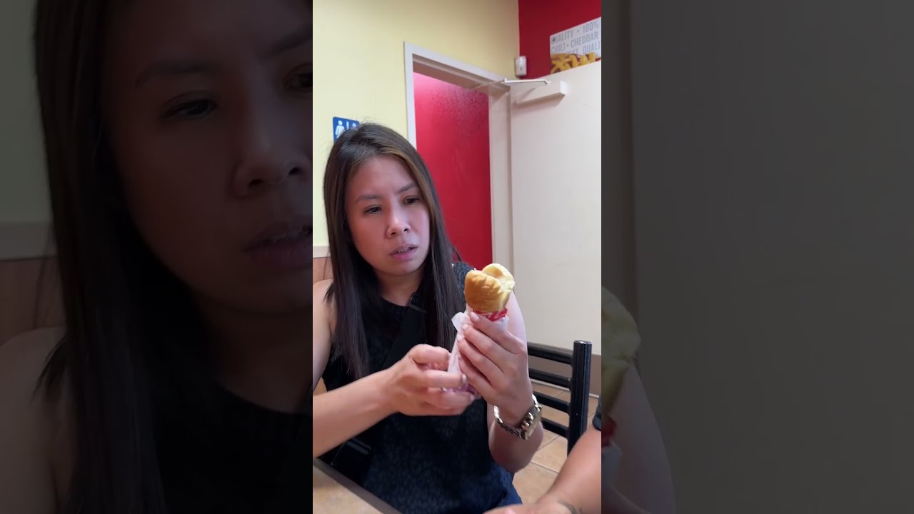 Creative bf proposed his gf with a special hot dog! #shorts - YouTube