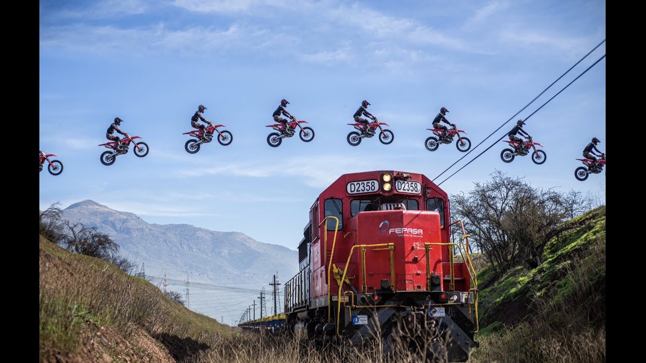 TRAIN GAP CHILE Salto tren en moto Polpa 2023 (40 METROS) - YouTube