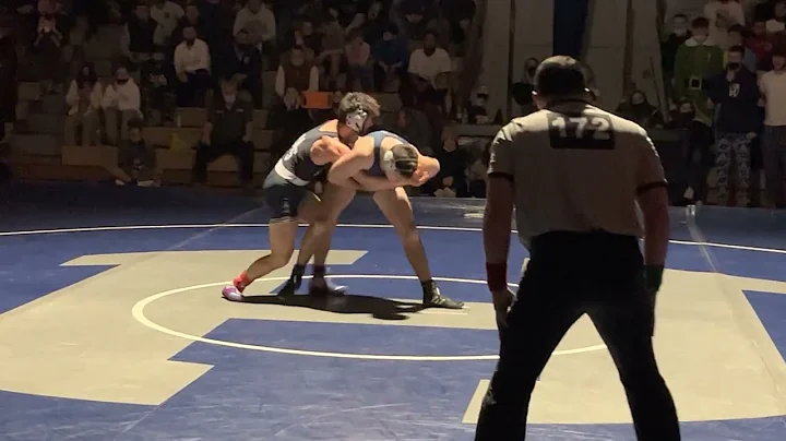 Howell's Nick Acque wins 6-5 over Middletown South...