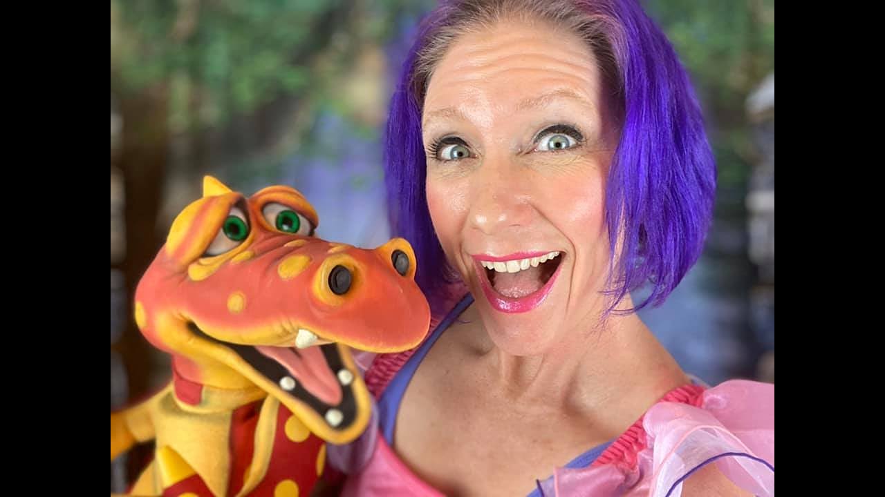 Reading with Milly McSilly Cinder the Bubble-Blowing Dragon